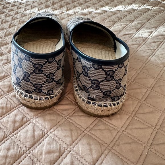 Gucci Blue and Cream Espadrille Sandals - Picture 2 of 4
